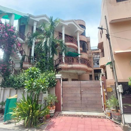 N Homestay Agra Tajganj Bagian luar foto