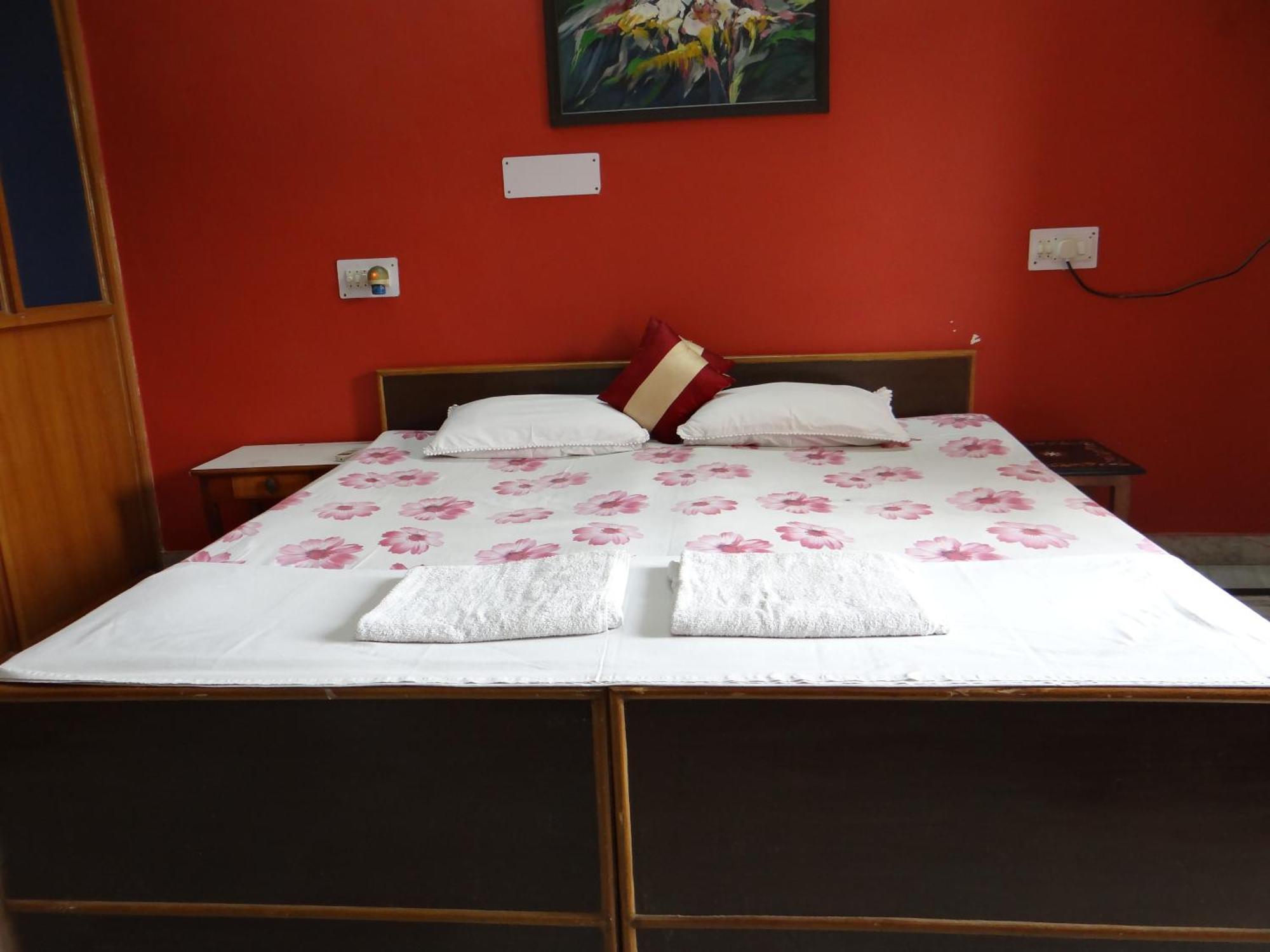 N Homestay Agra Tajganj Bagian luar foto