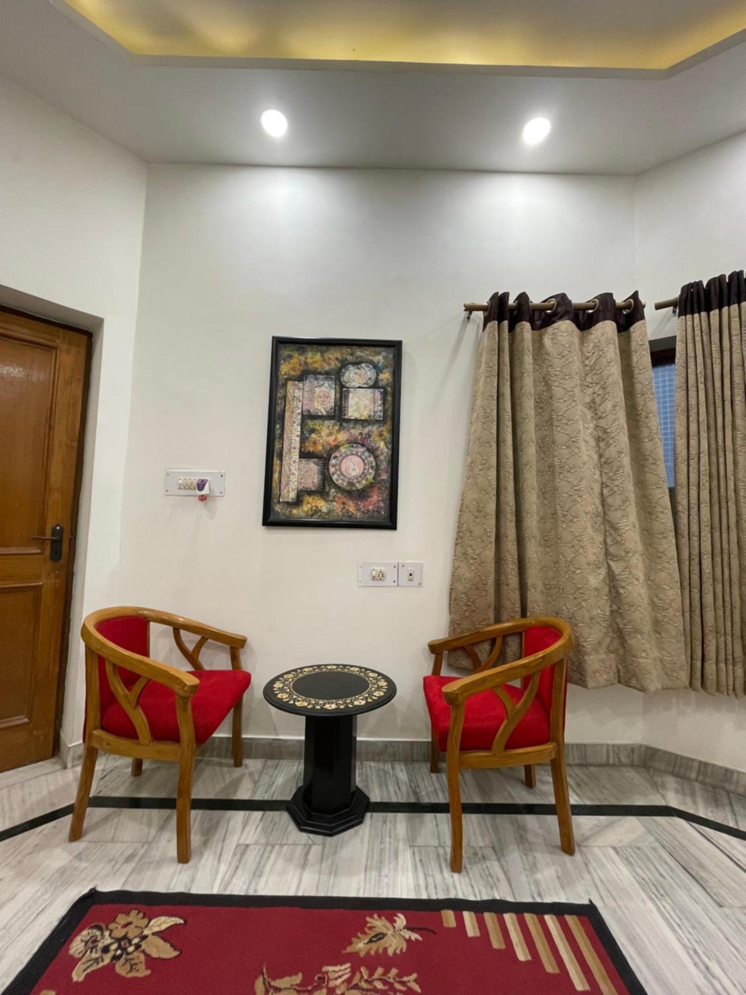 N Homestay Agra Tajganj Bagian luar foto
