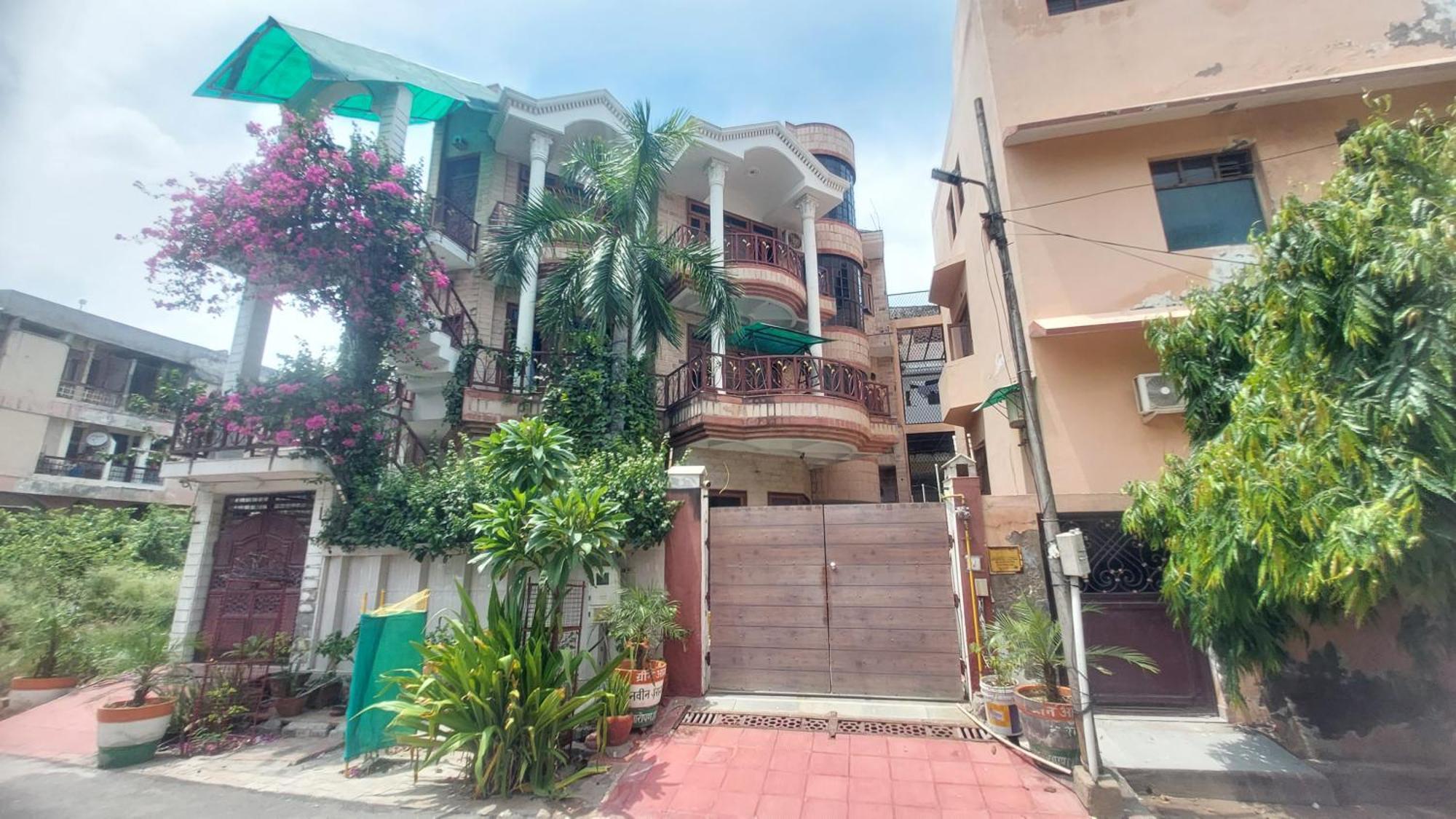 N Homestay Agra Tajganj Bagian luar foto