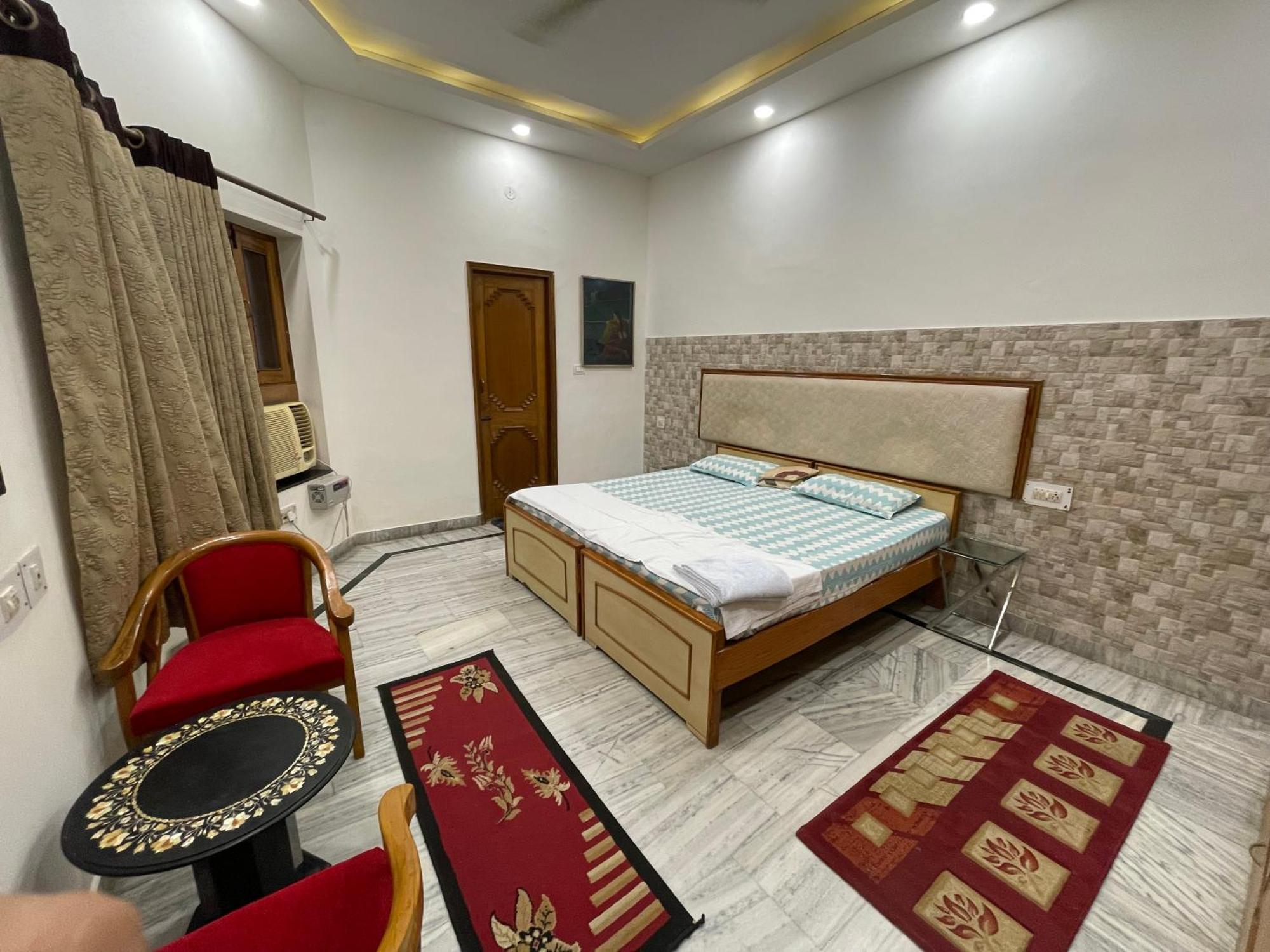 N Homestay Agra Tajganj Bagian luar foto
