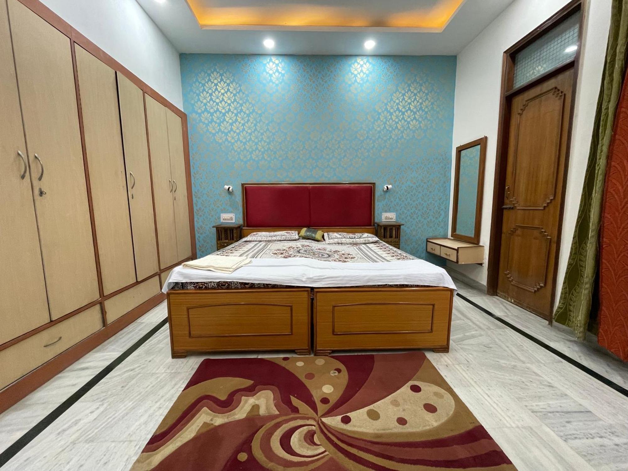 N Homestay Agra Tajganj Bagian luar foto