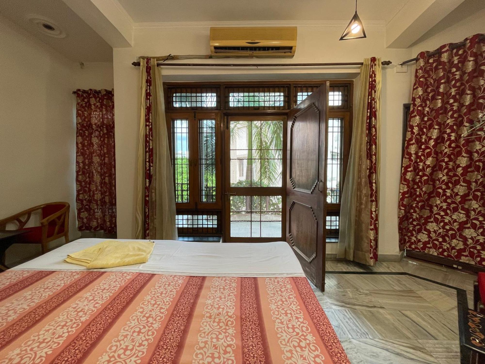 N Homestay Agra Tajganj Bagian luar foto